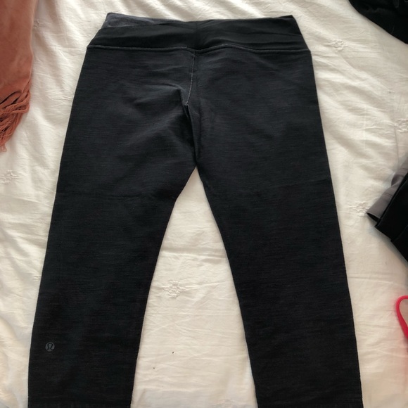 Lululemon wunder unders size 8 in grey - Picture 4 of 5